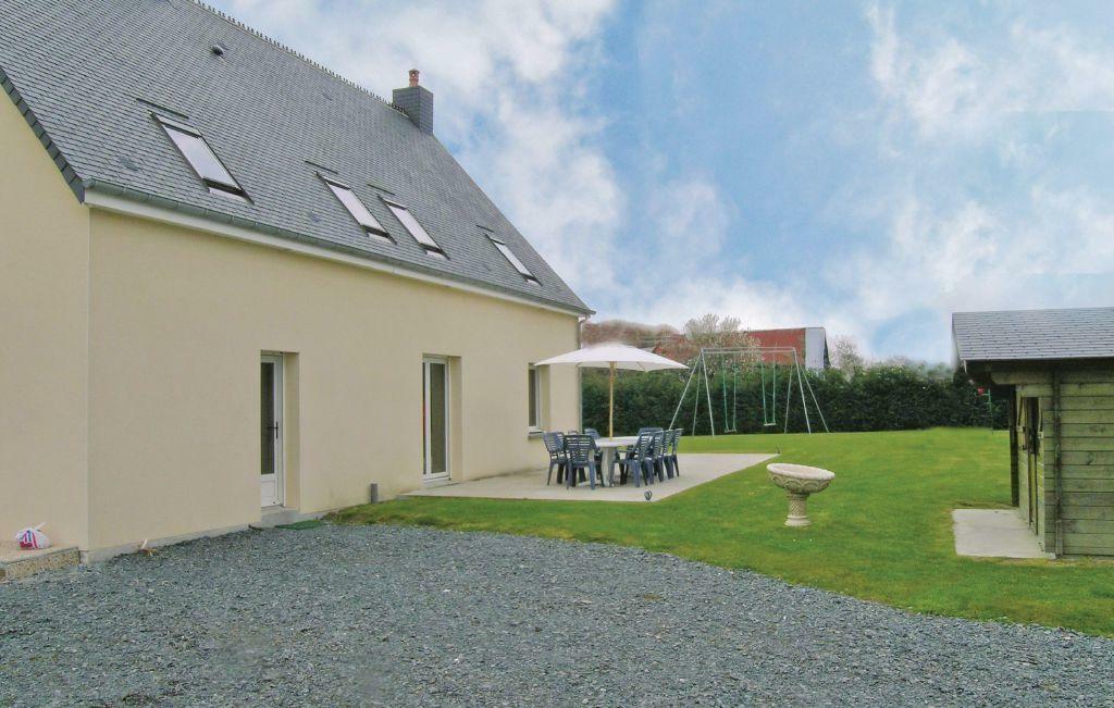 Brit Hotel De La Cote Des Havres Lessay Kültér fotó